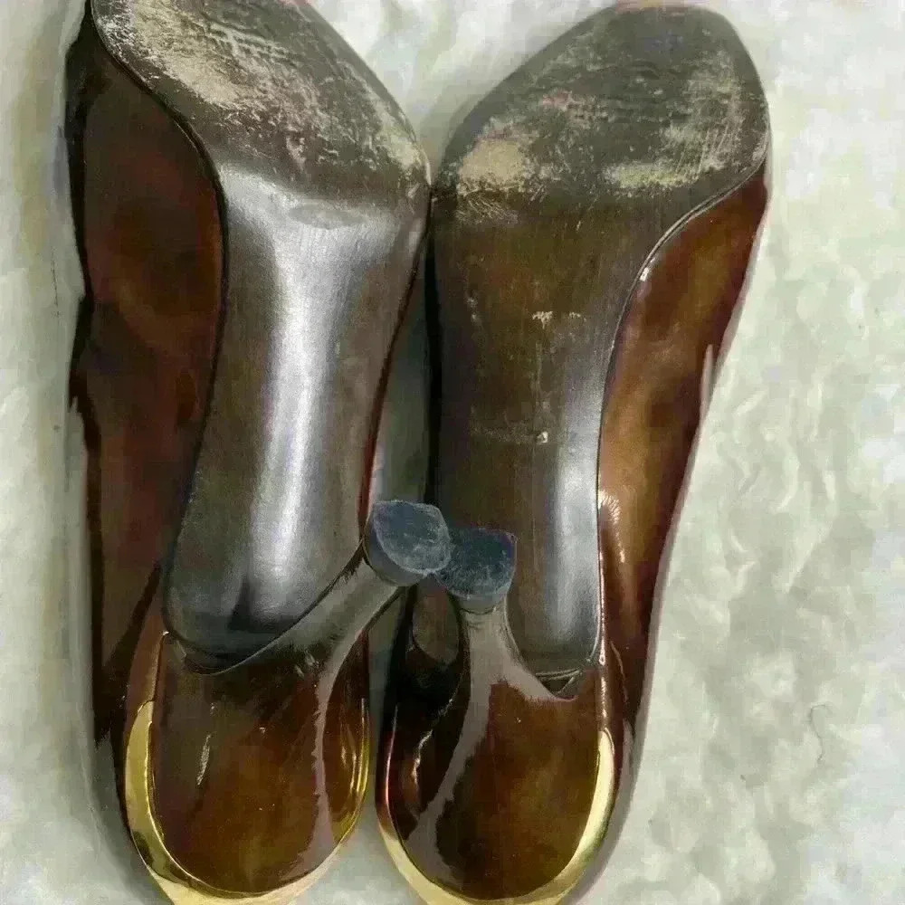 Stuart Weitzman Brown Patent Pumps with Gold Accent - Picture 7 of 9